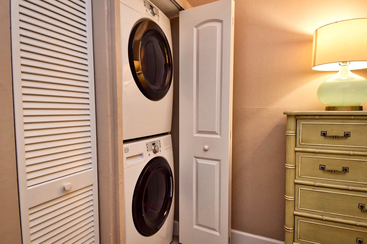 WASHER DRYER IN UNIT