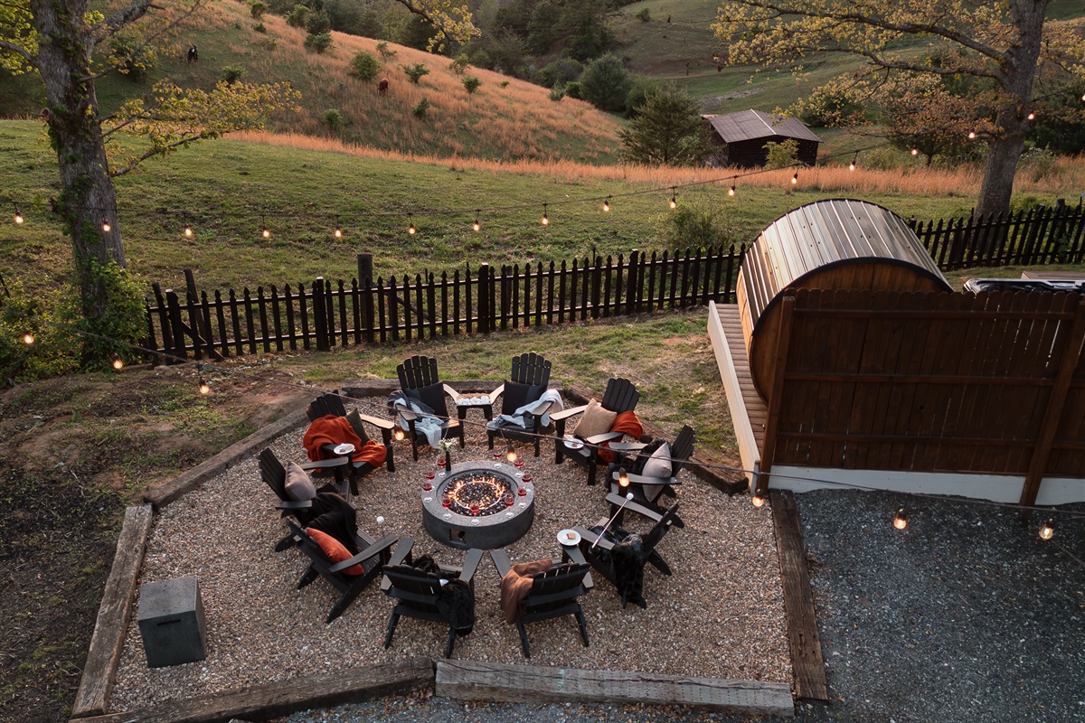 {Fire Pit} Gather around the propane fire pit, soak in panoramic mountain views, then unwind with a sauna session under the stars. Your own private wellness escape awaits.