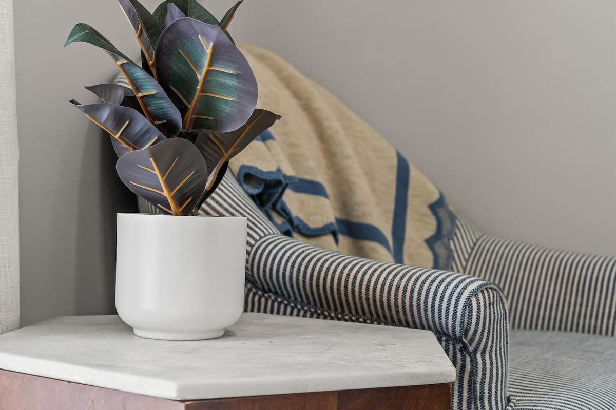 Fresh greenery brings a touch of life to every corner of the room.