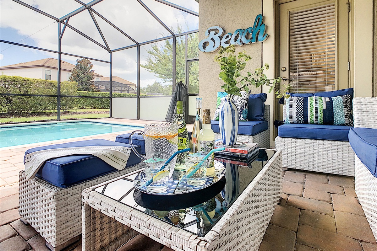 South Facing Private Heated Pool and Spa (Heating Is Extra $)