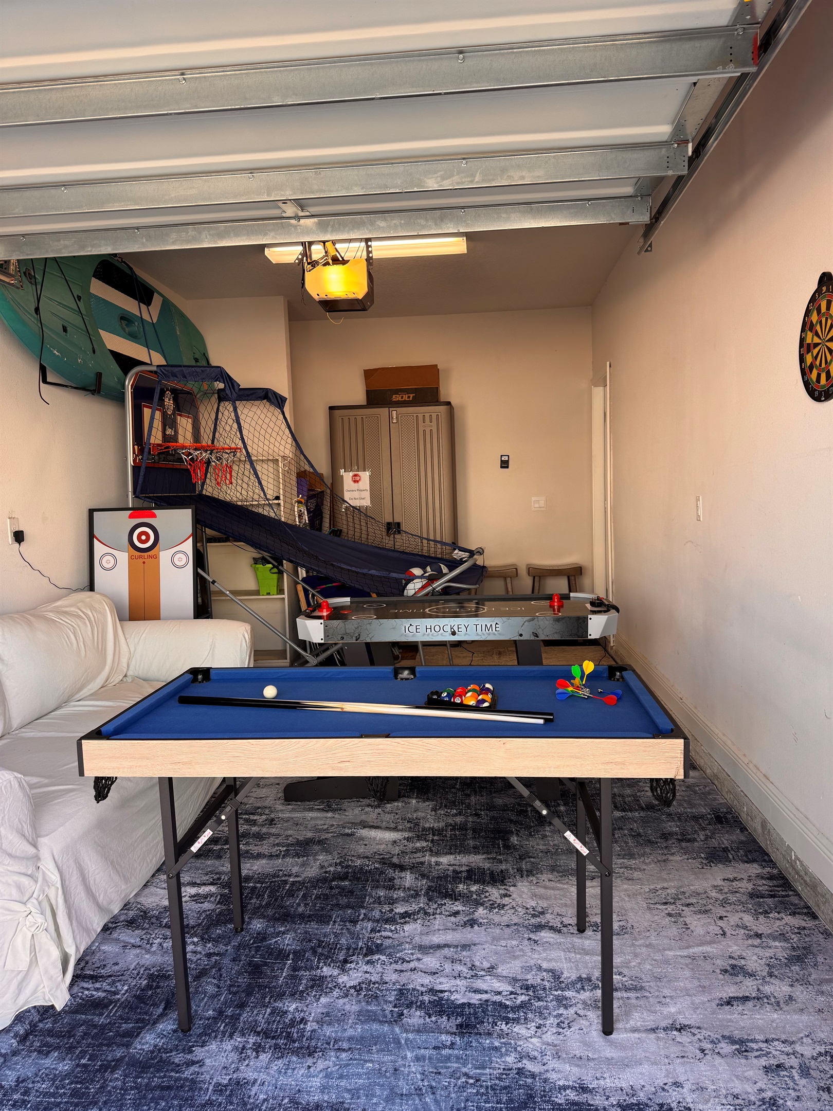 Garage game room