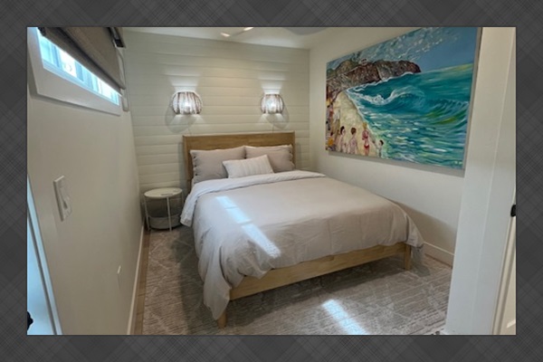 Bedroom 2 - Queen Bed