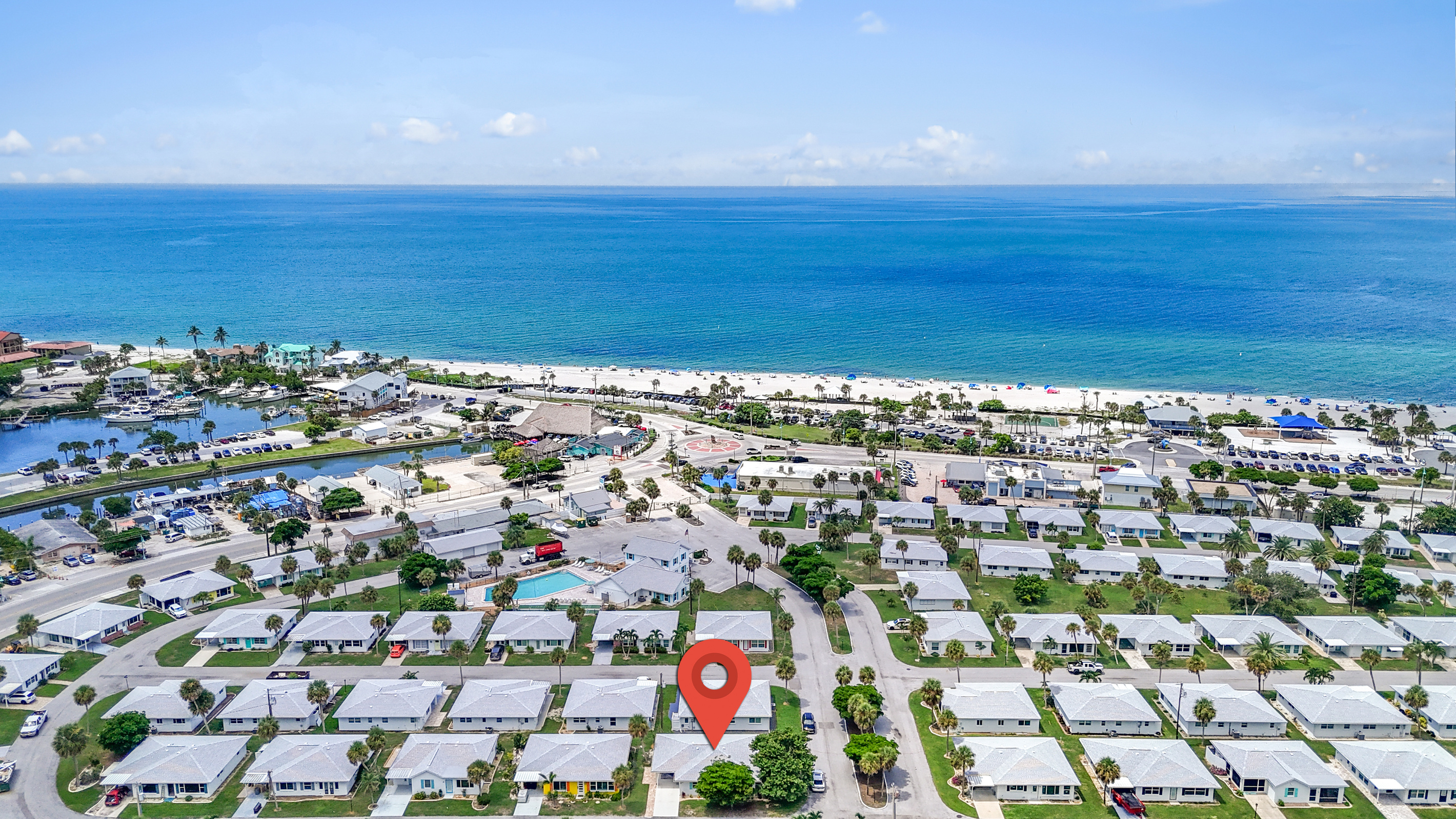 Englewood Beach and the Gulf shoreline are just a short 4-minute walk from Villa 61.

