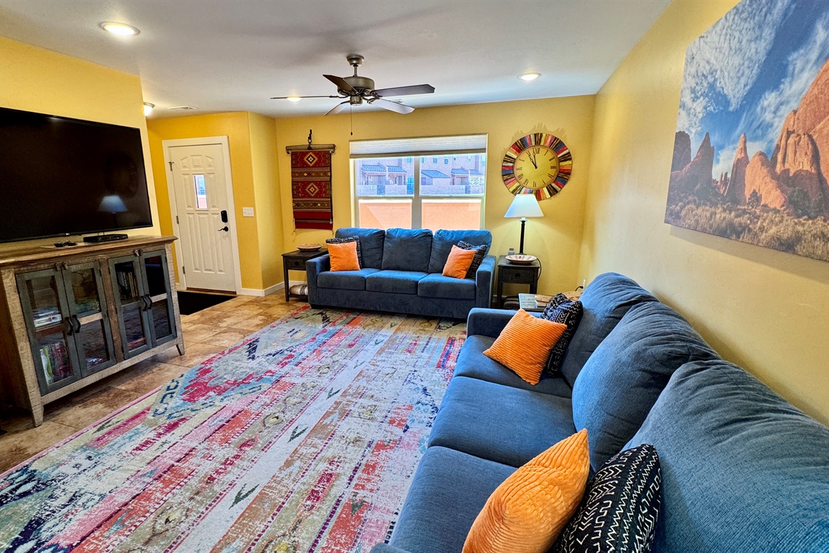 Open Concept Floorplan With Comfortable Living Room