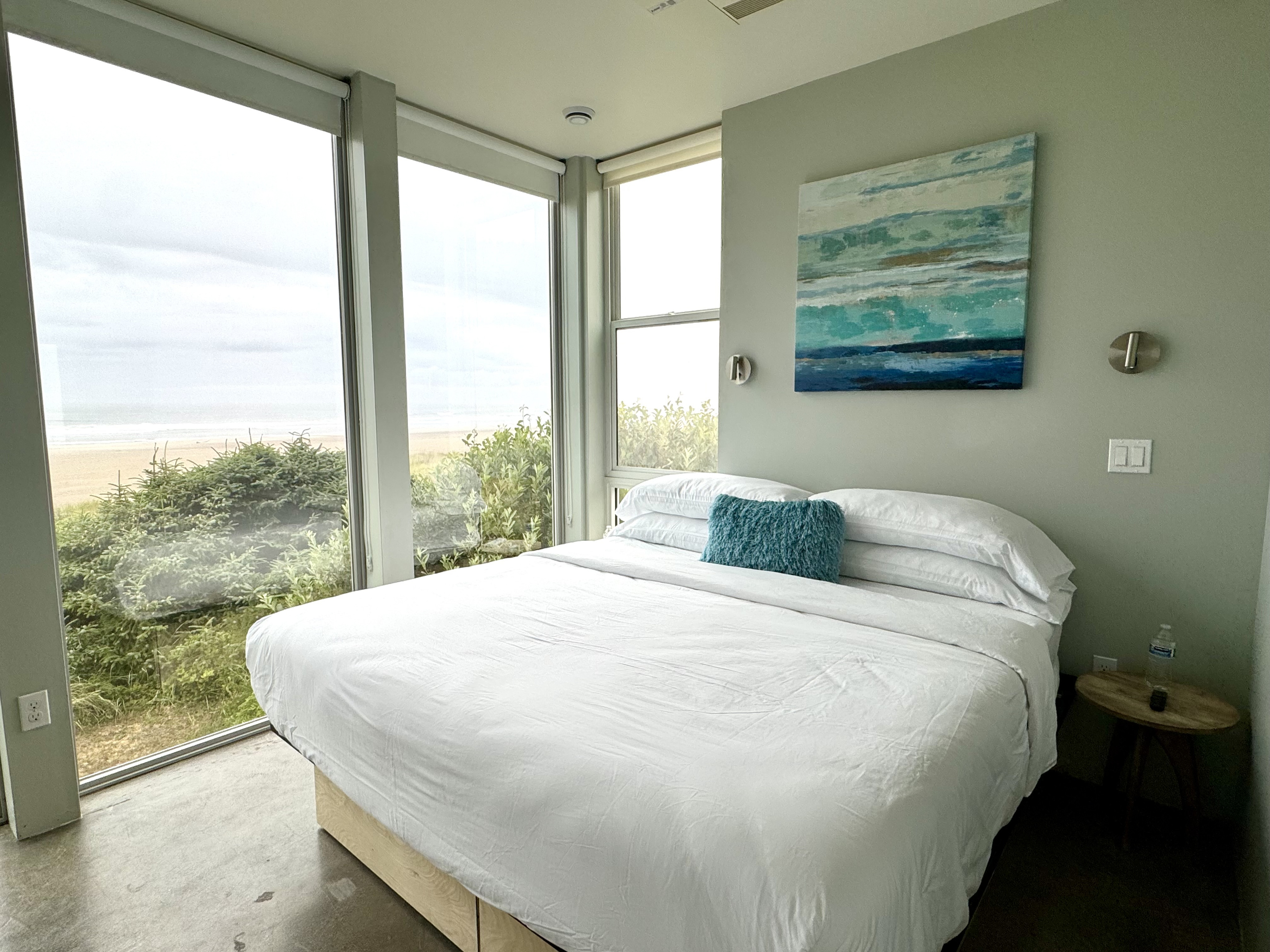 Ocean & Cape Lookout Views from NW Master bedroom with full bath, 4K smart