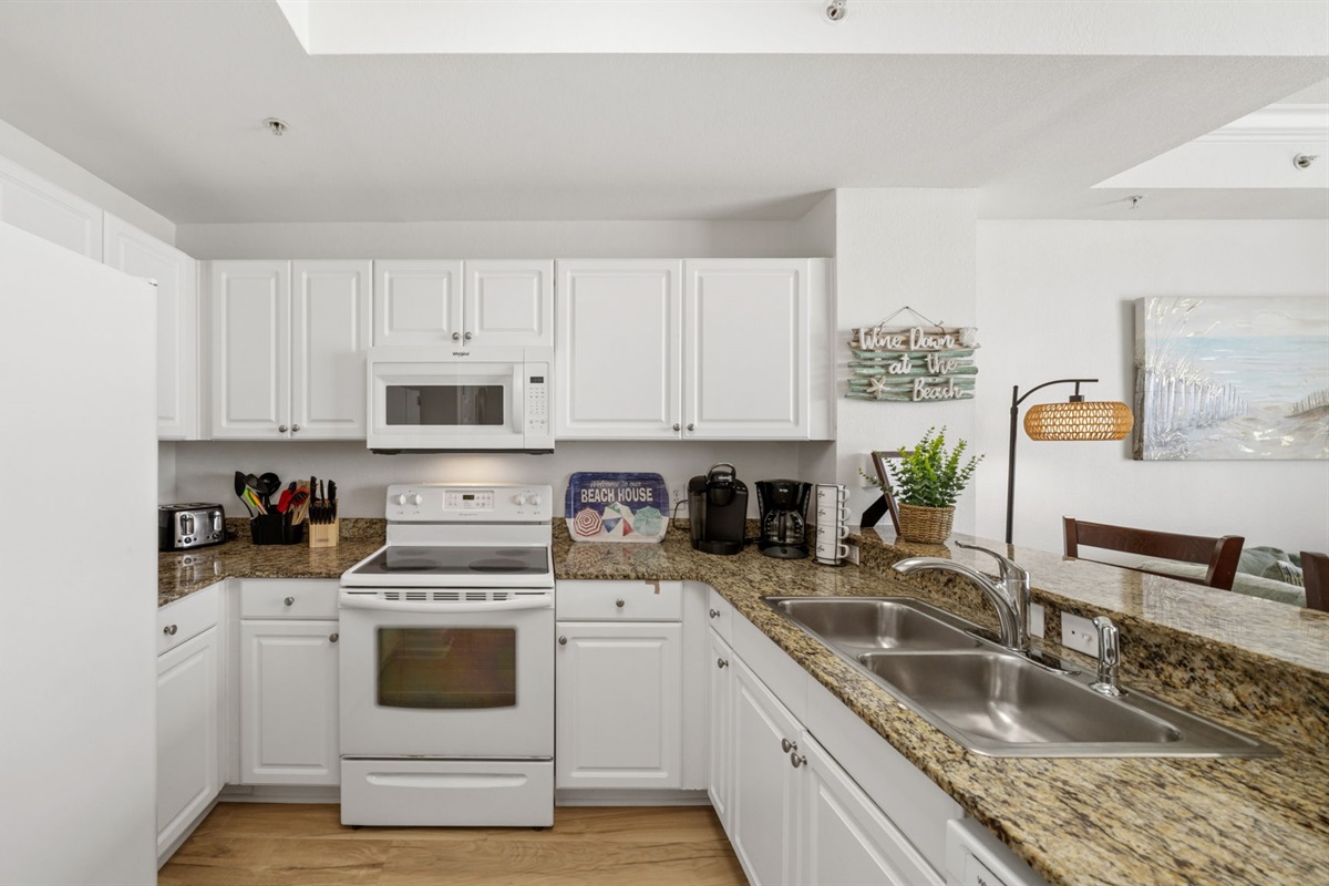 Fully Stocked Kitchen