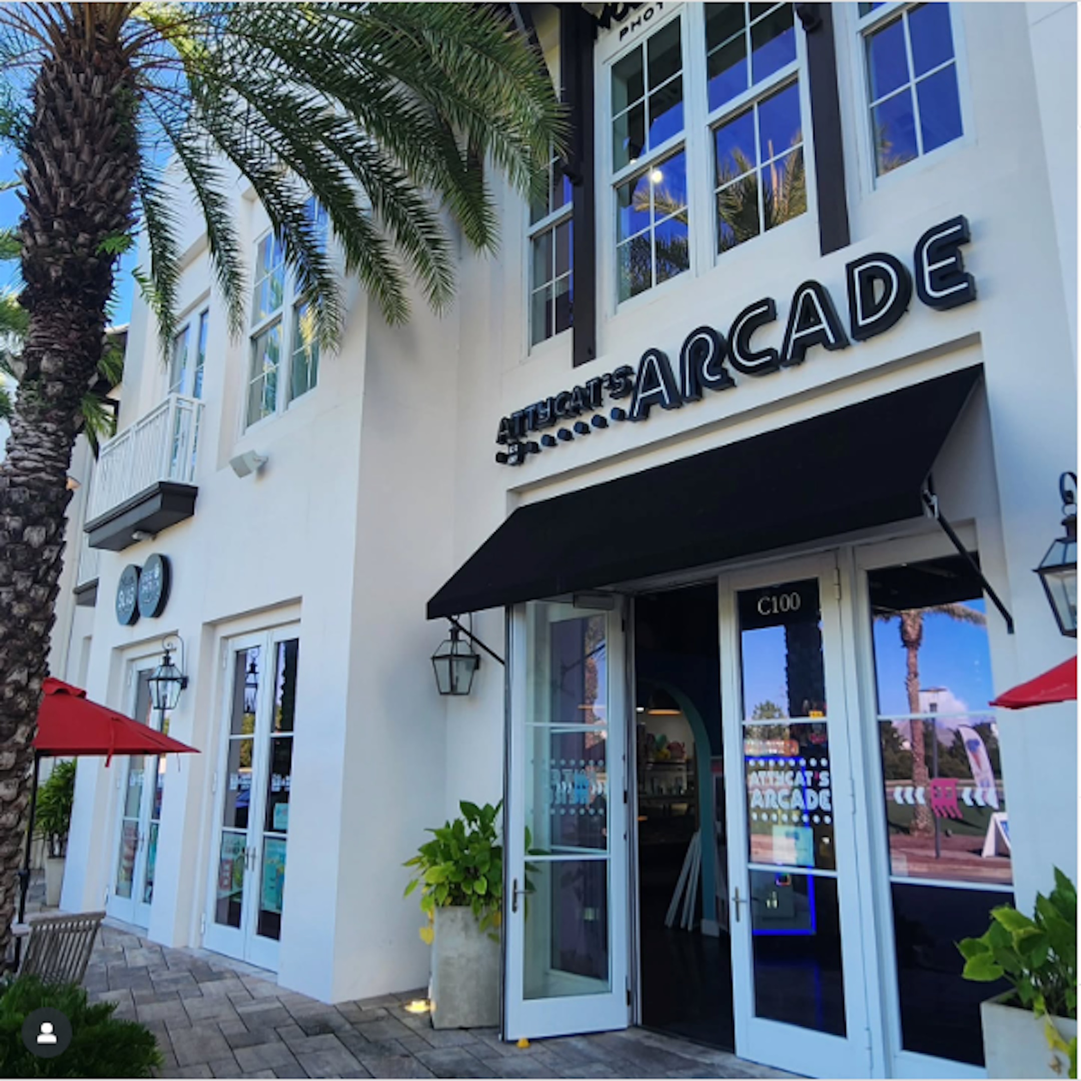Kick back with live music at 30Avenue while the kids have a blast in the arcade- something for everyone in the family to enjoy!