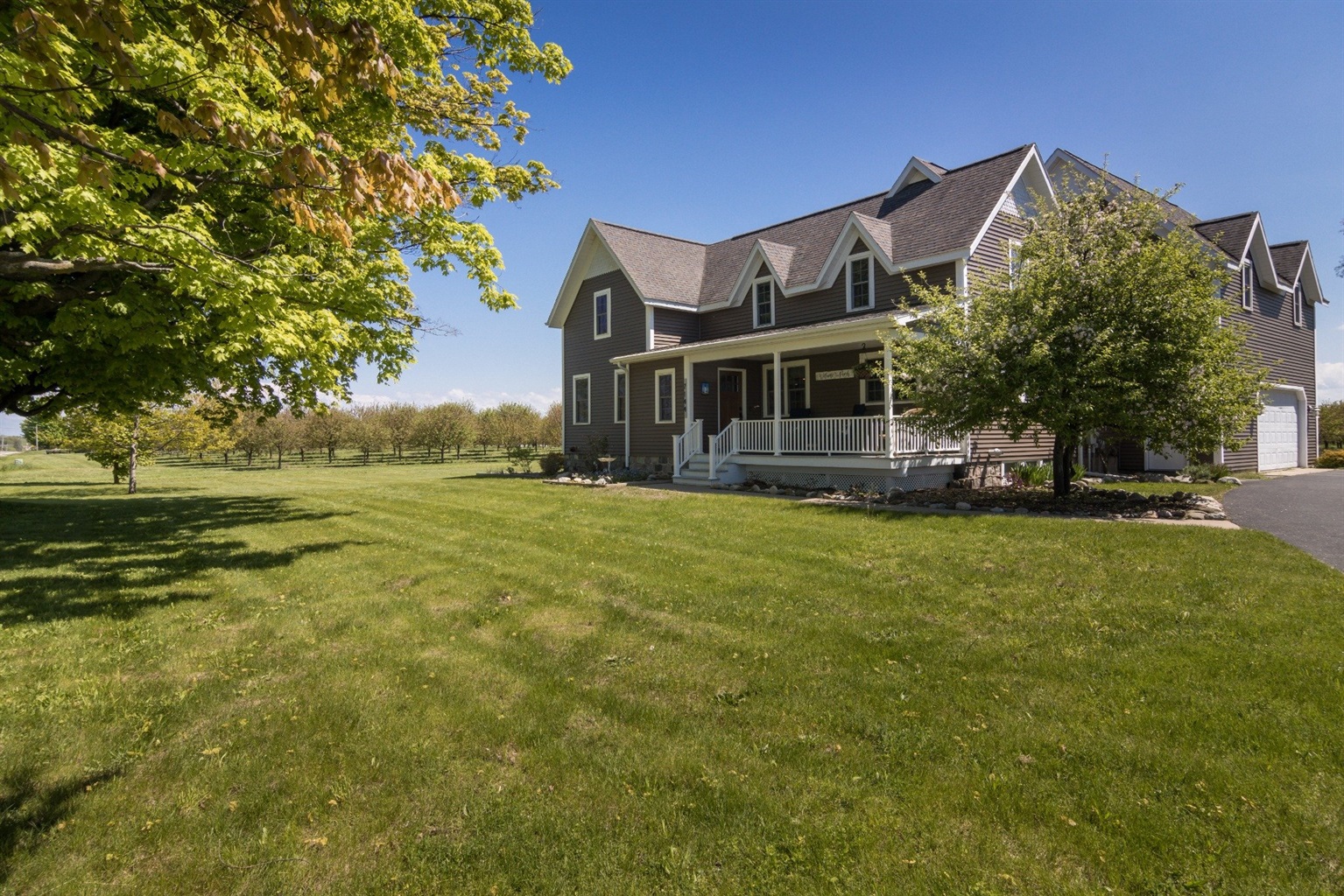 Spacious countryside home