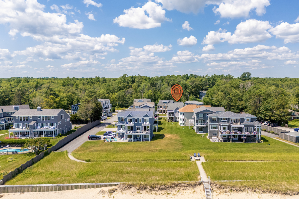 An incredible coastal location with the beach and ocean just beyond the neighborhood.