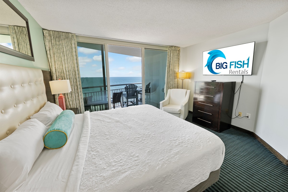 Beautiful Bedroom with Amazing Views 🌊☀️