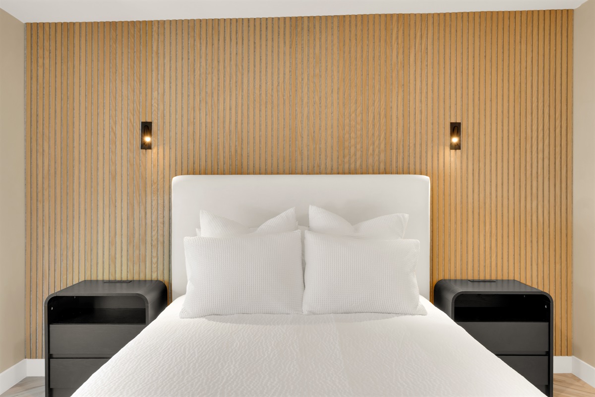 Guest (Queen) Bedroom