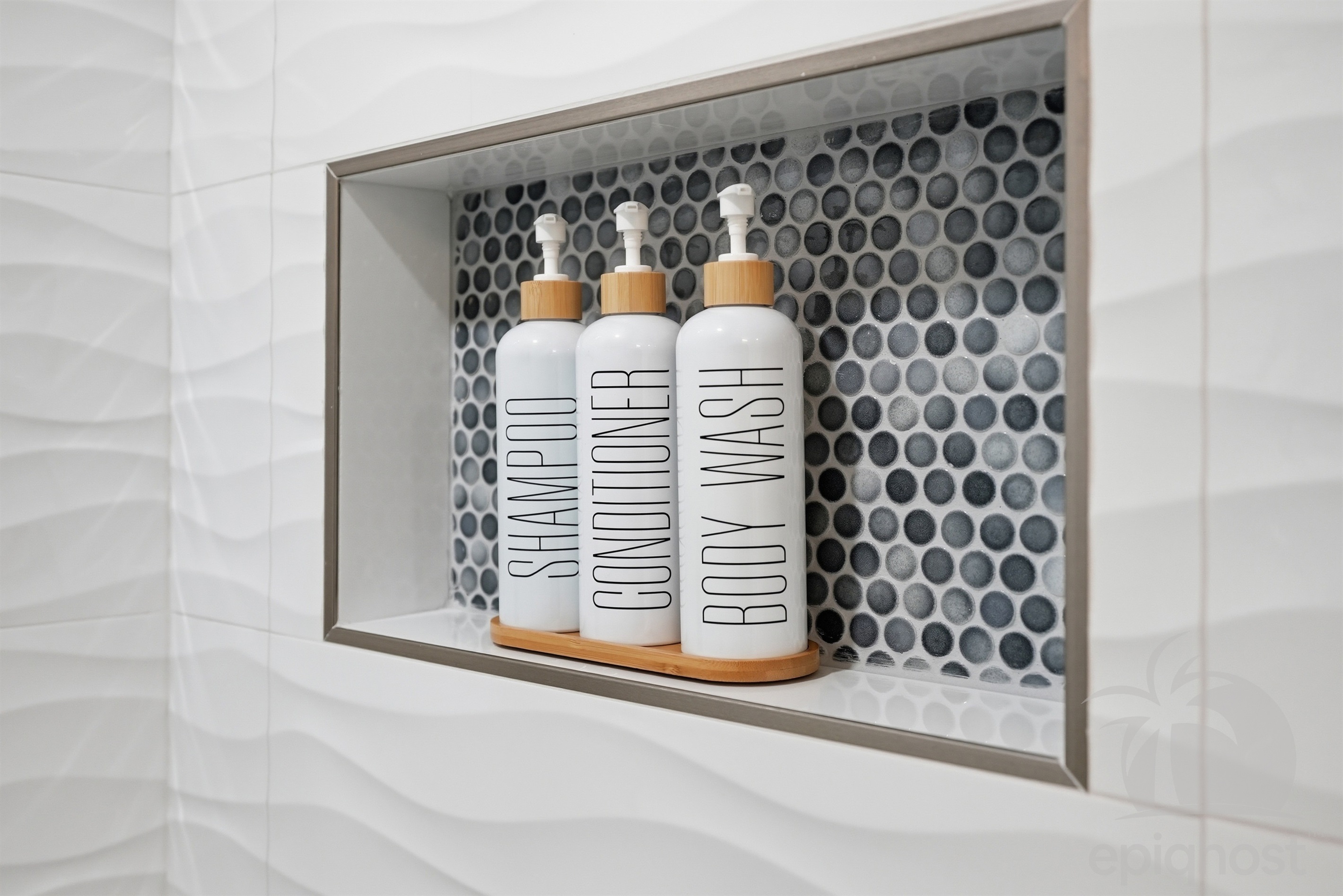Guest bath toiletries provided
