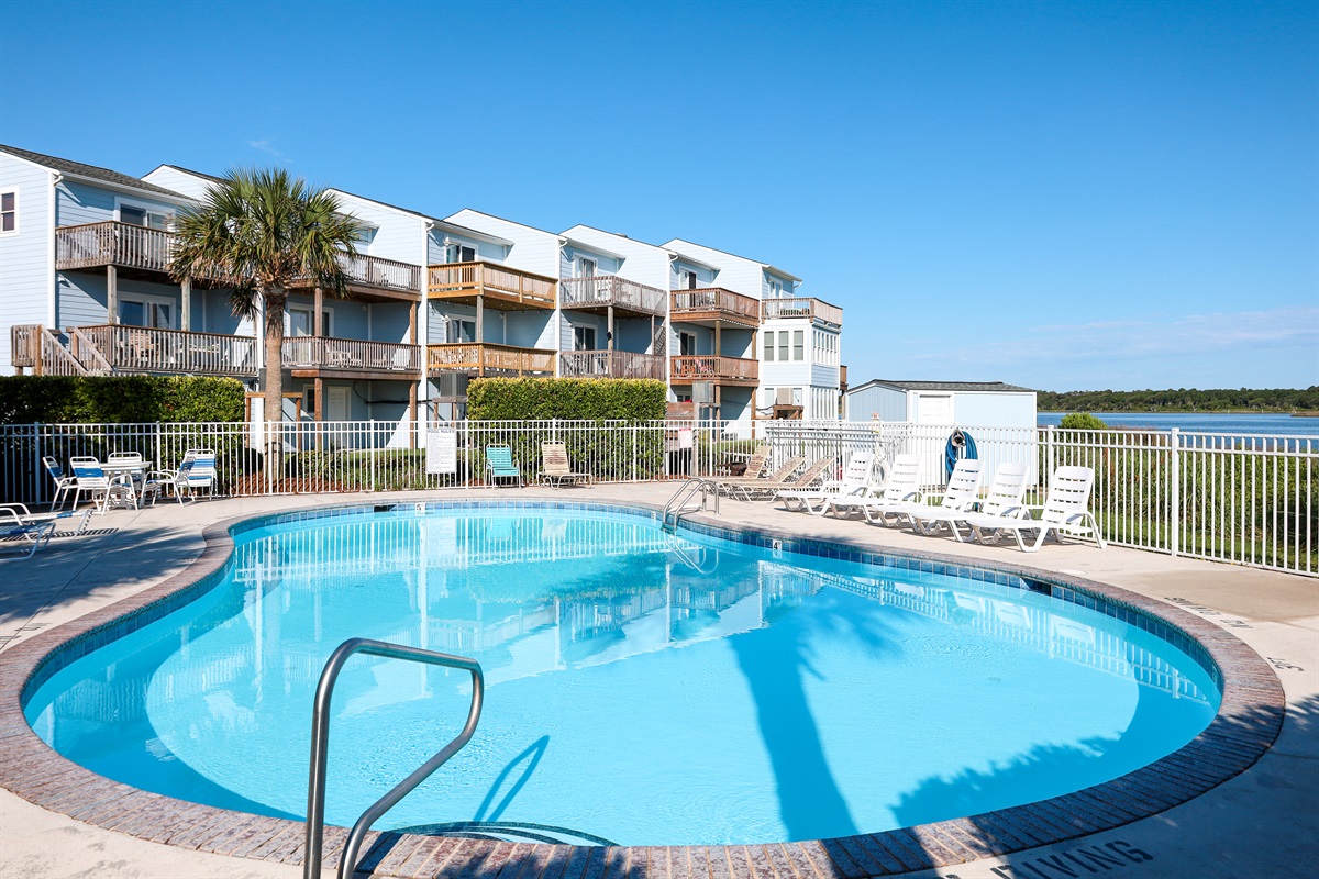 Resort-style pool, perfect for a relaxing day