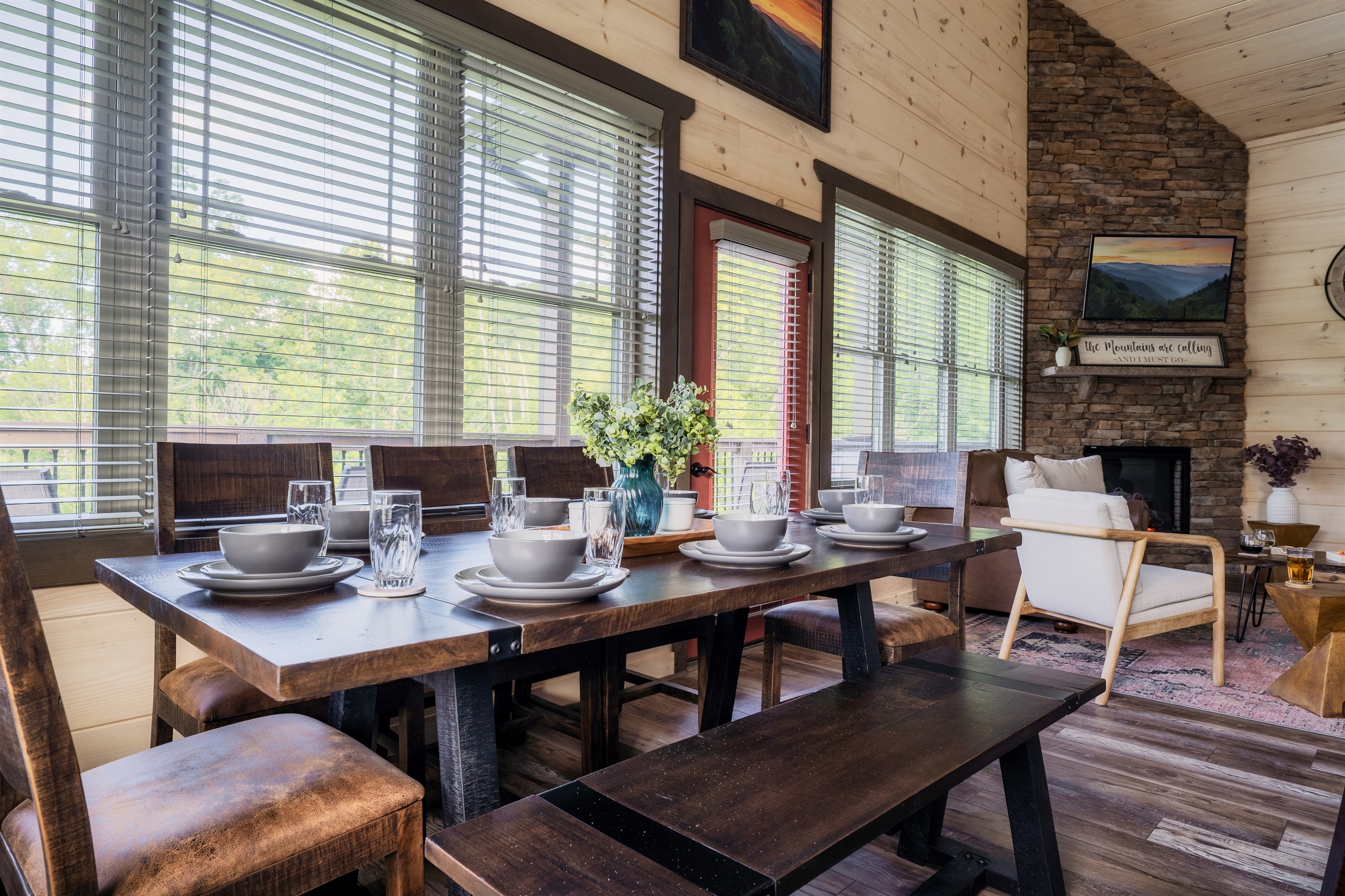 The whole family will have plenty of space to sit and enjoy meals together.