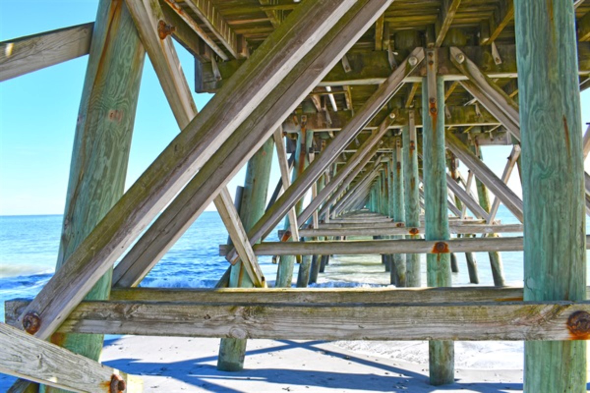  Short Drive to  Local Food and Attractions!
