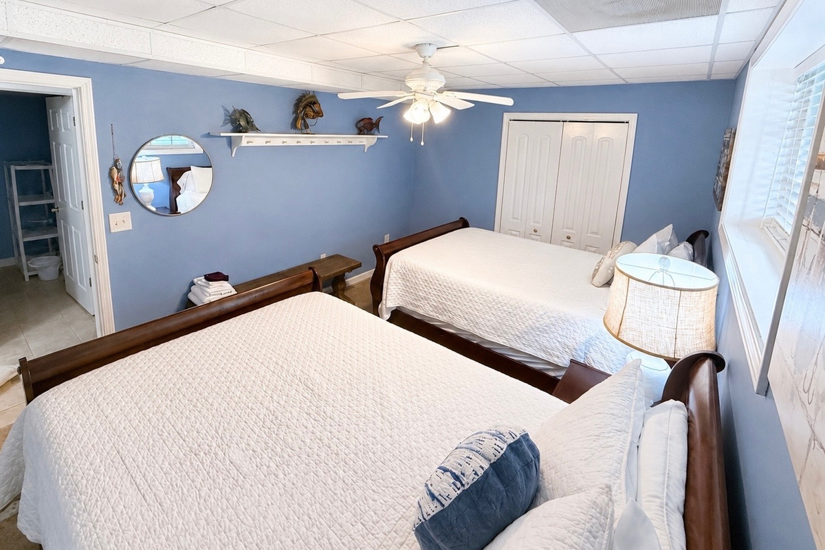 Relaxing basement bedroom with inviting furnishings