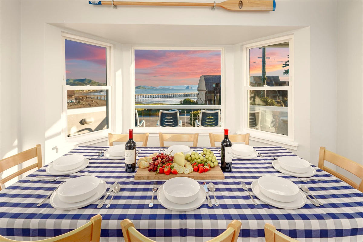 Meals taste better with a view. Gather around the table and enjoy the ocean right outside the window.