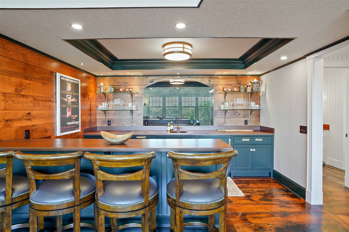 Carriage House Bar