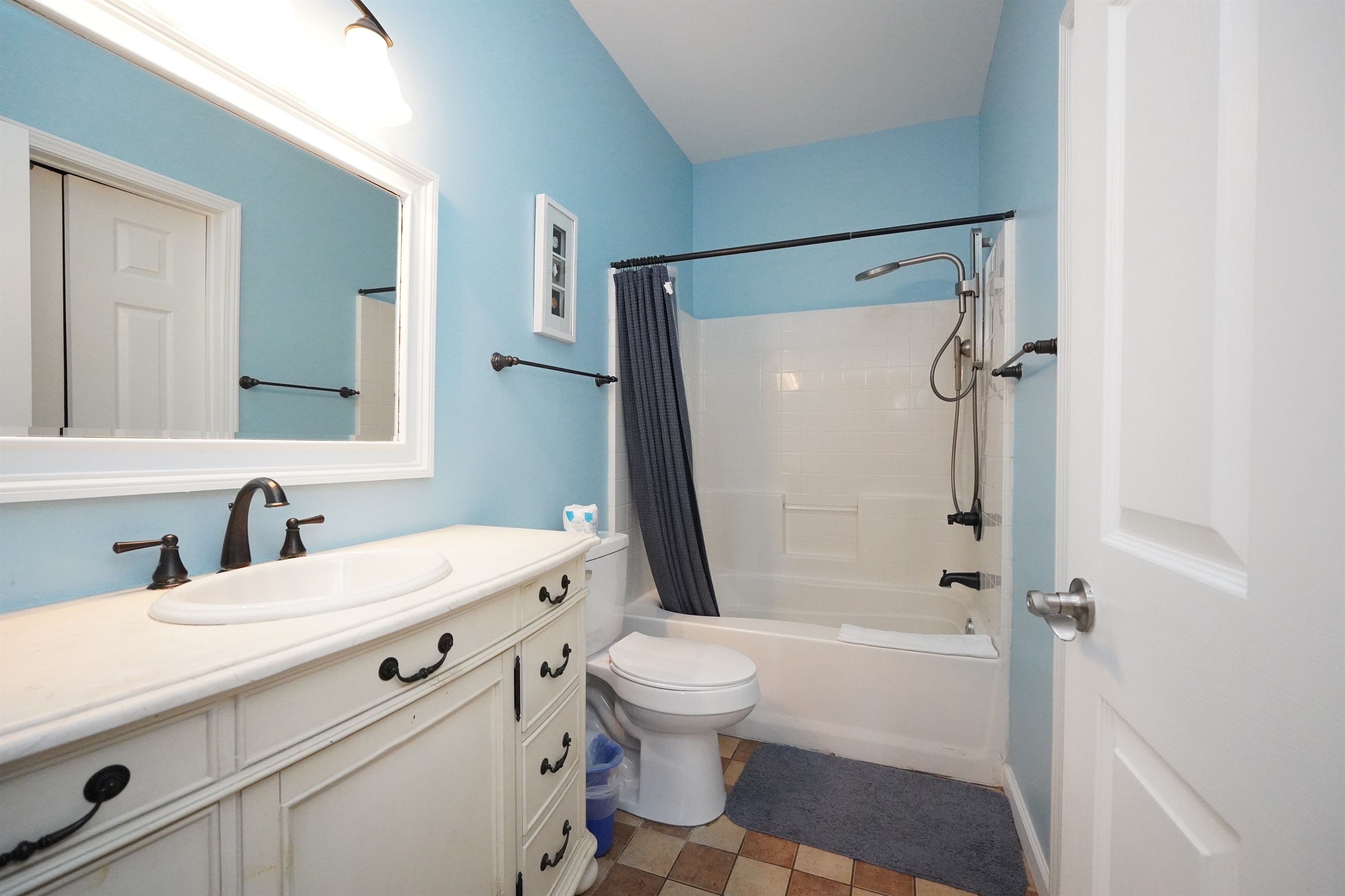 Master Bath with Tub/Shower