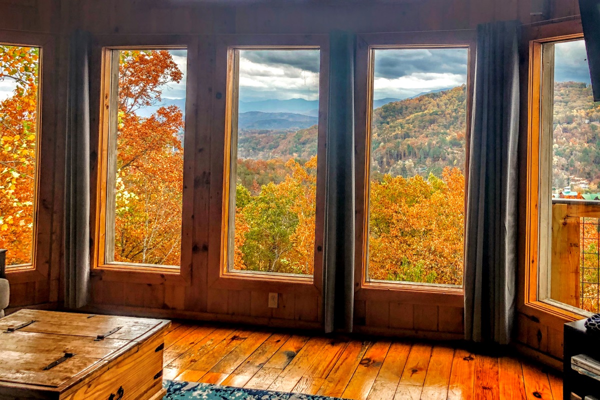 FALL AMILY ROOM VIEW