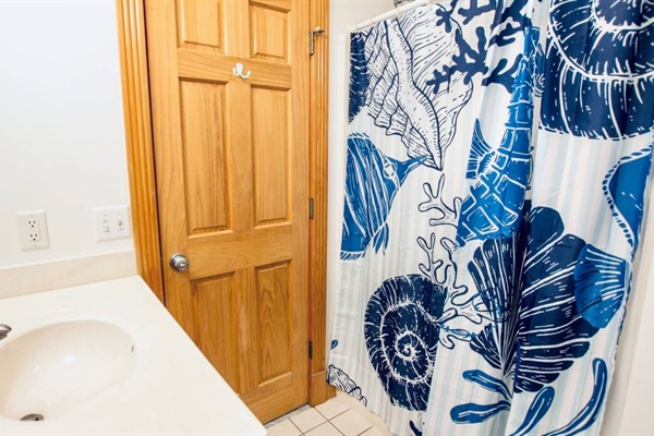Bathroom 5 - with an ocean theme.