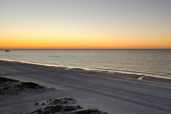 Sunrise at the beach
