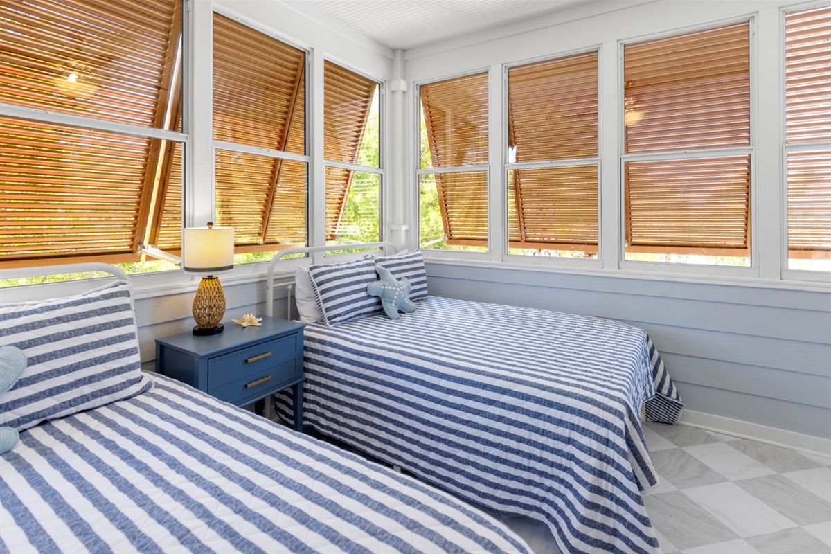 5th Bedroom (2nd Floor)