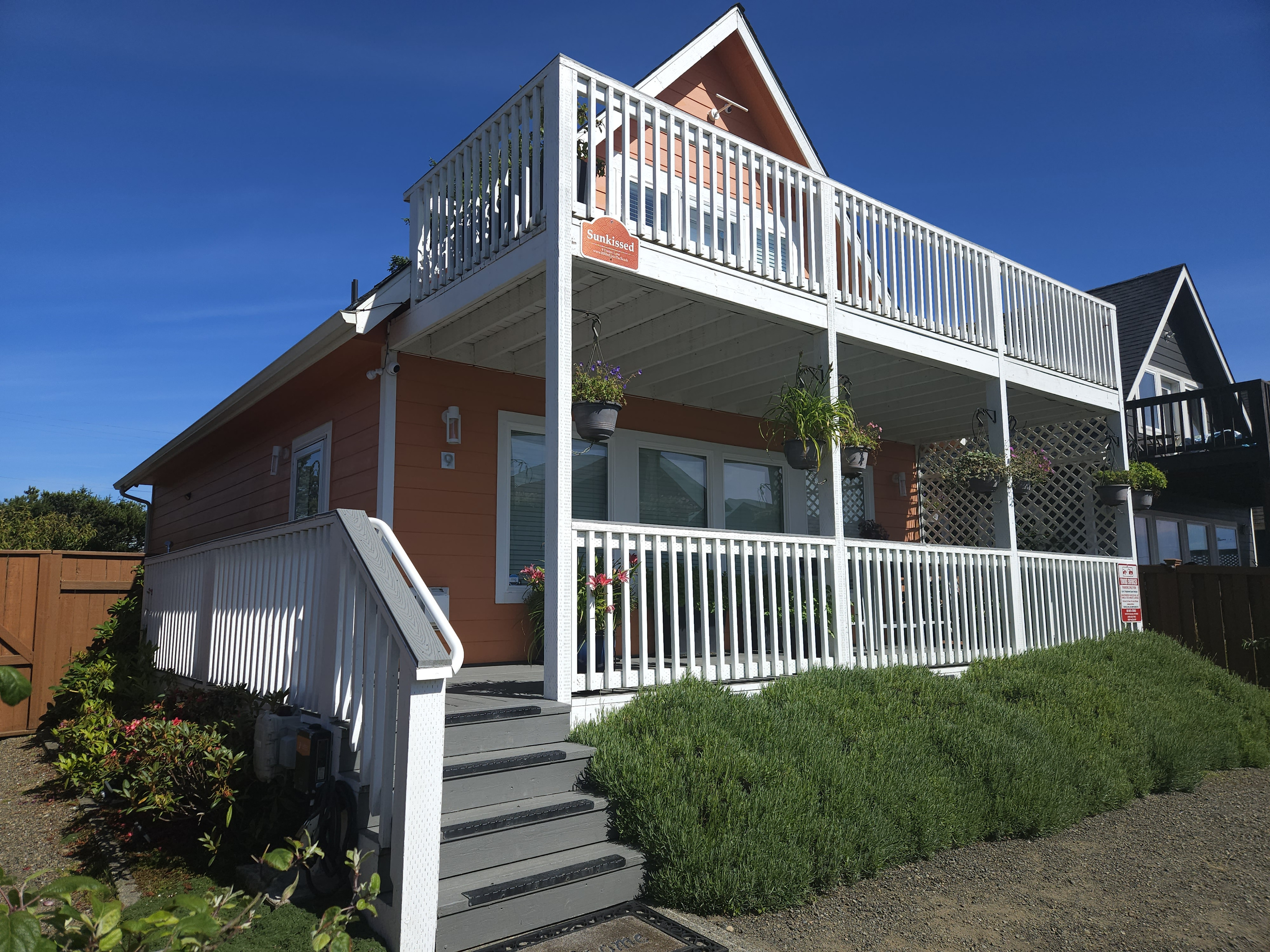 Make your vacation on the Washington Coast memorable at Sunkissed!