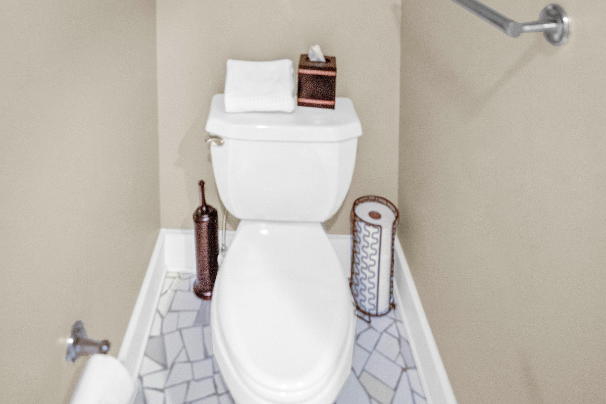 Full bath 1st floor.
