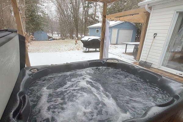 Snowflakes falling, water calling & 6 seats of pure relaxation