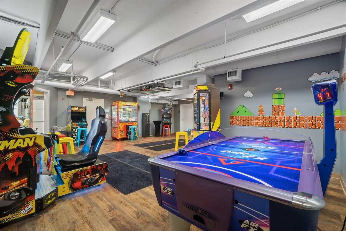Level up your vacation fun in the on-site arcade! Enjoy racing games, air hockey, claw machines, and more—perfect for kids and kids-at-heart just steps from the condo.