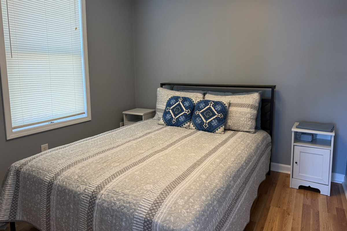 Queen bedroom #1