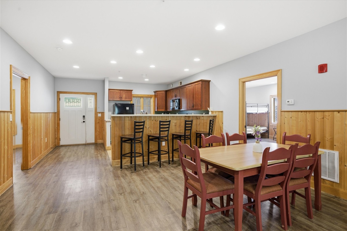 Take a seat at the dining table for six and settle into the rhythm of your stay—morning coffee, shared meals, and unhurried conversations all have a place here, right at the heart of the home.