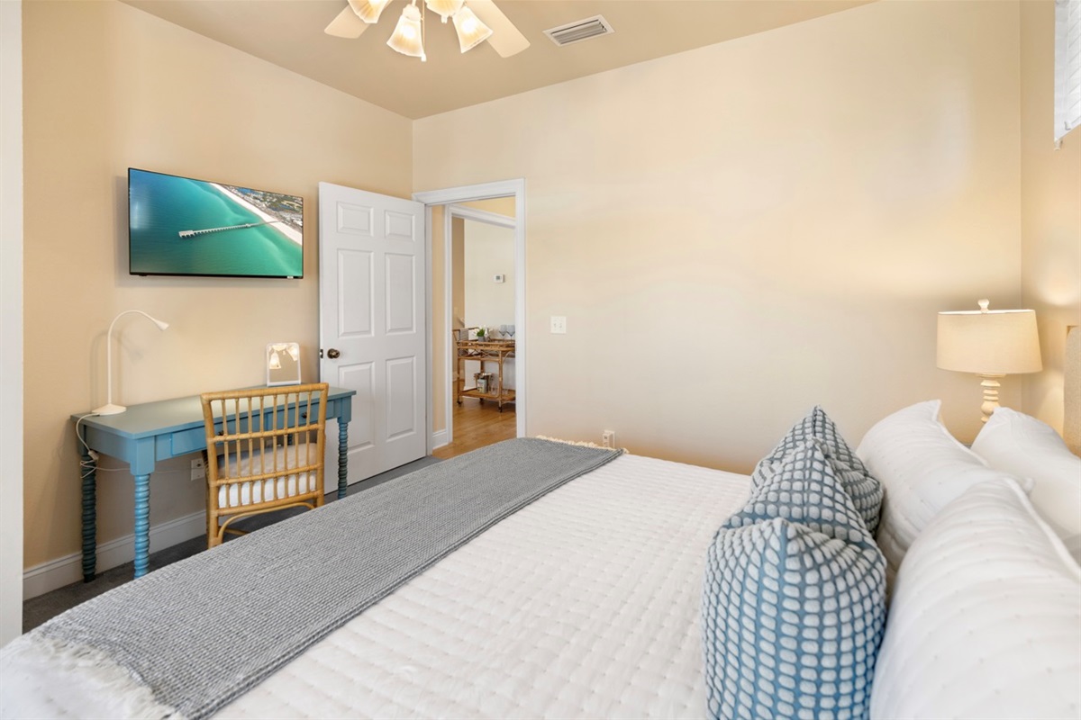 4th Bedroom (2nd Floor)