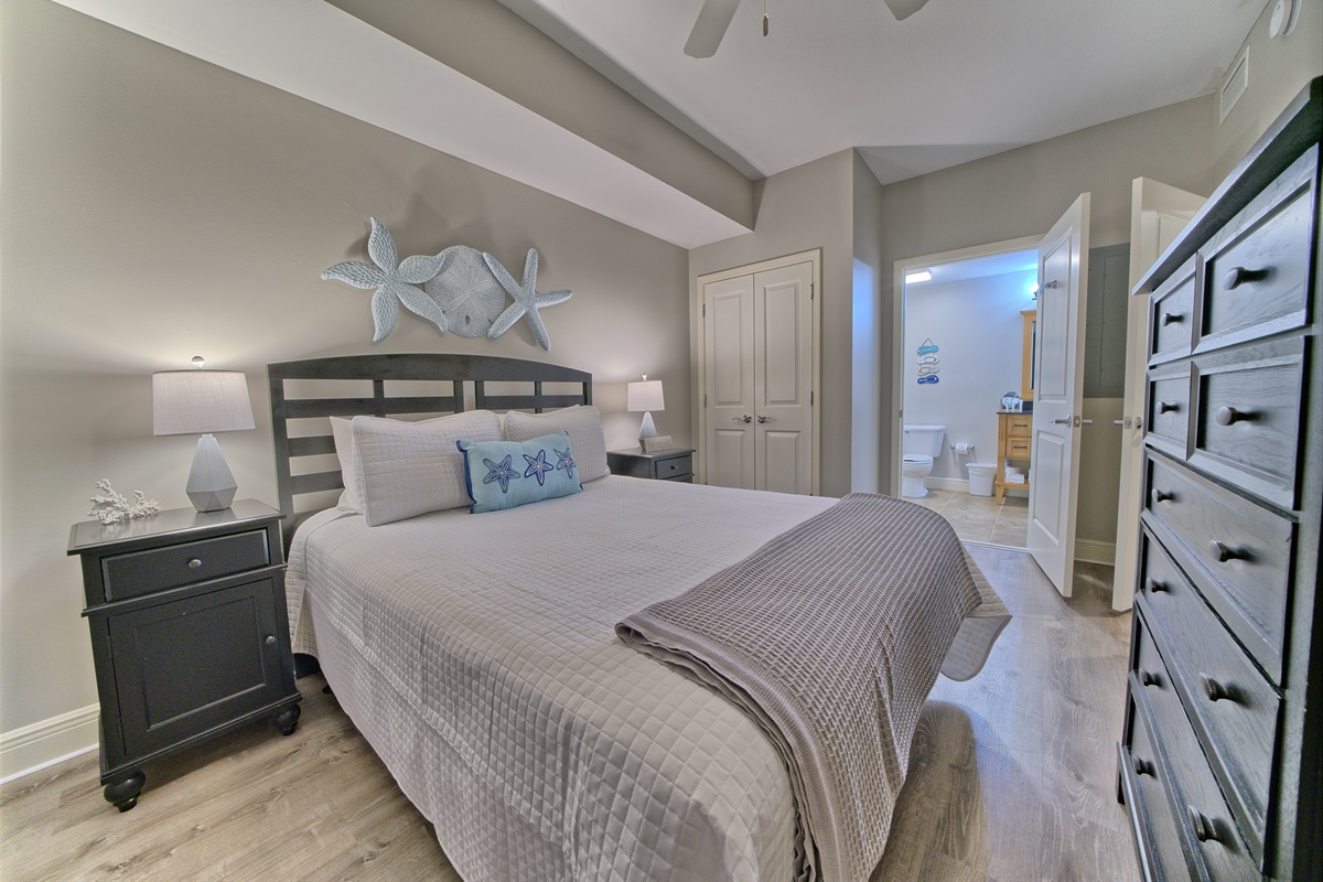 Guest Rm w/Private shower & Bath