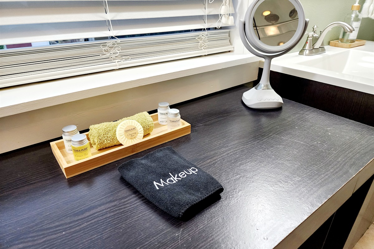 Included makeup remover towels