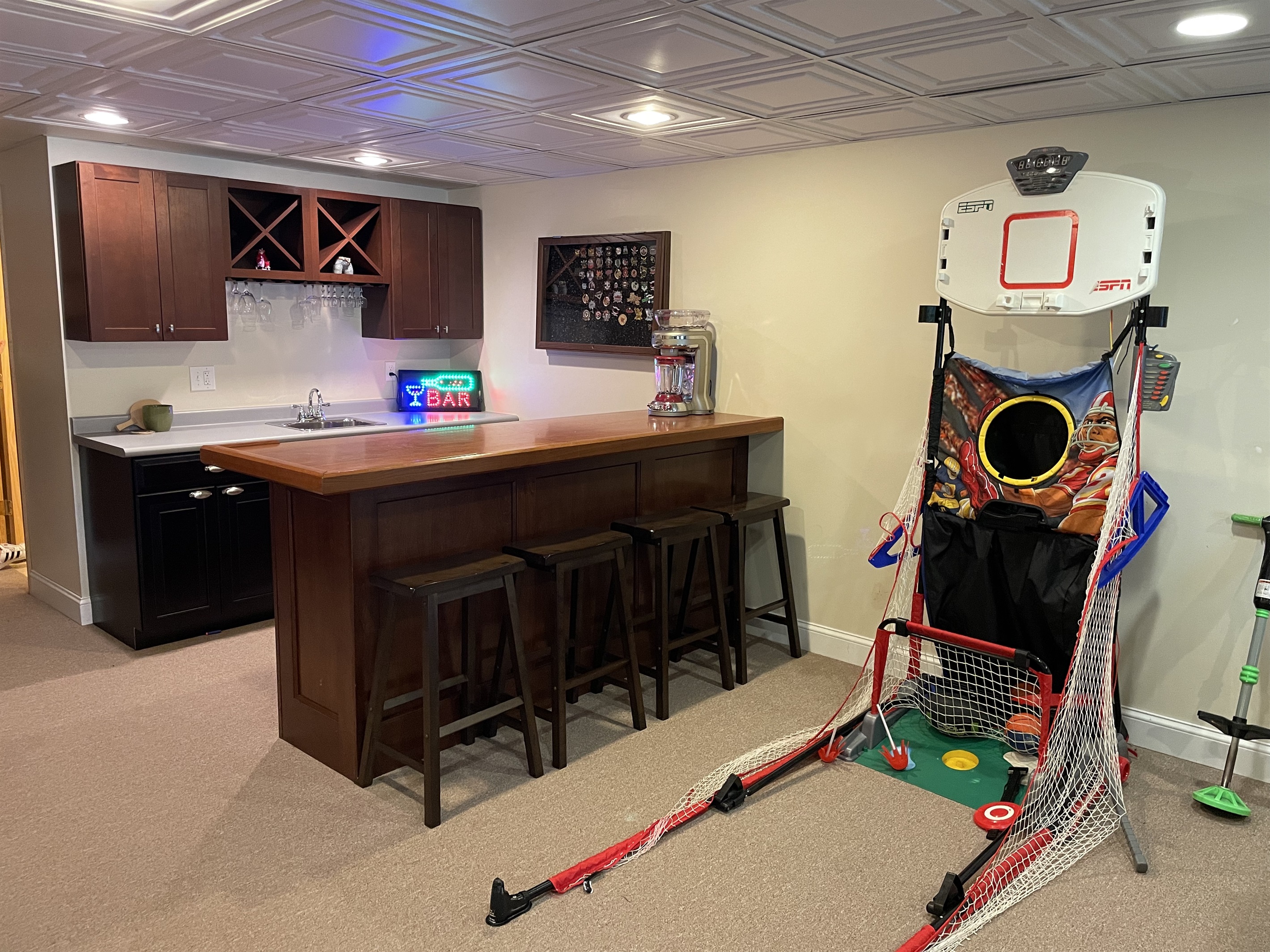 Lower level gameroom/bar