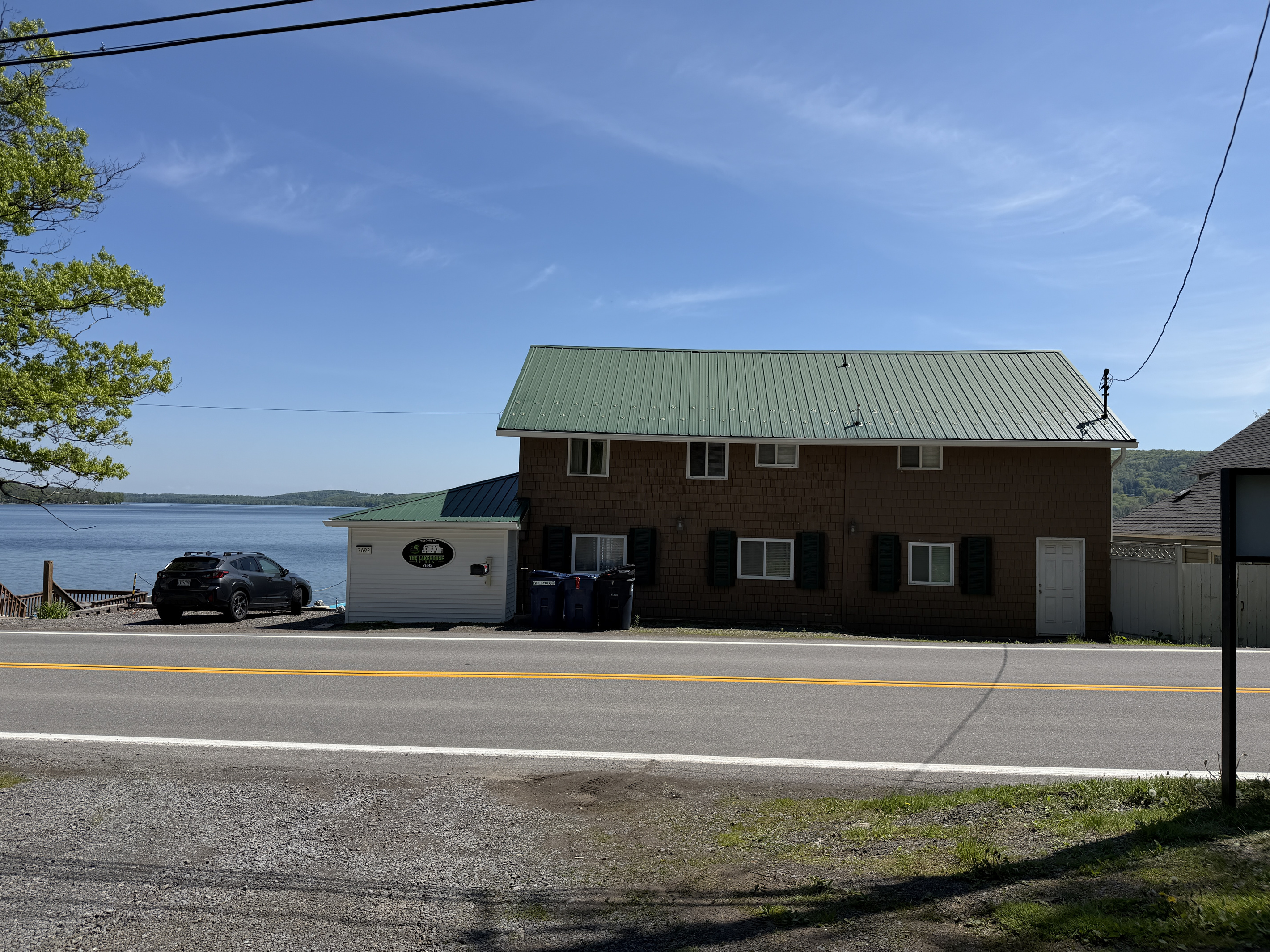 The Lakehouse Retreat with parking for 1 small car to the left