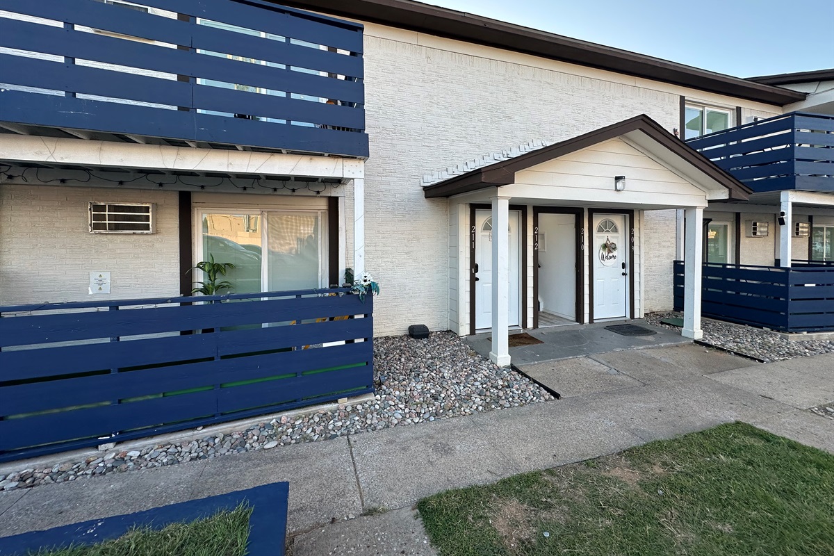 1st floor, one story apartment unit only. Easy accessible, no stairs at all. Perfect for elderly and disabled.