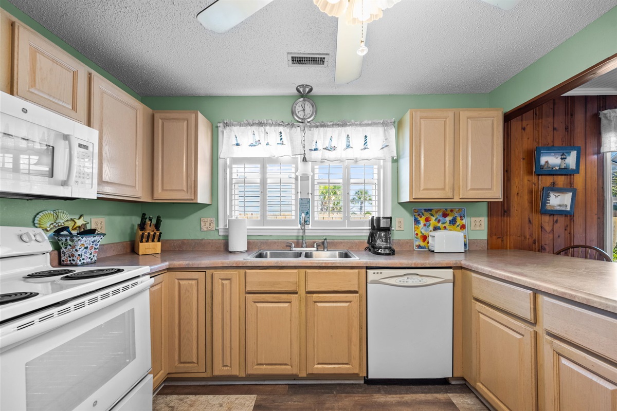 Well-equipped kitchen