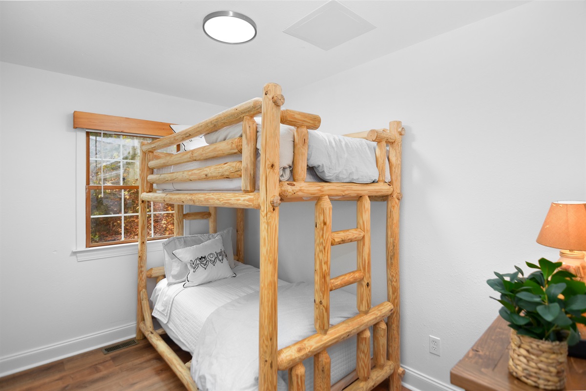 Bunk bed room