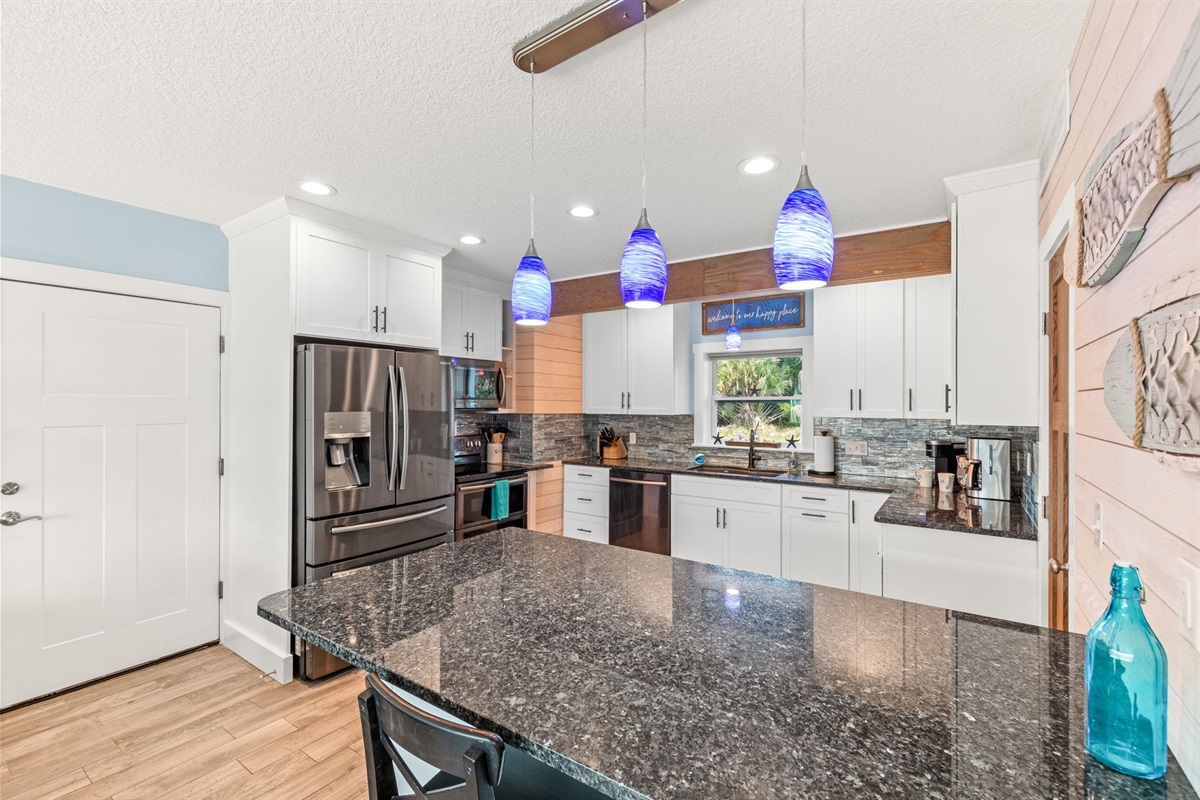 Fully Stocked Kitchen