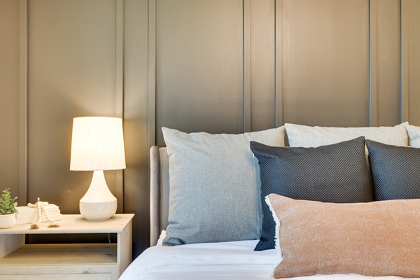 Use stylish reading lamps to set a more intimate mood during the evening.