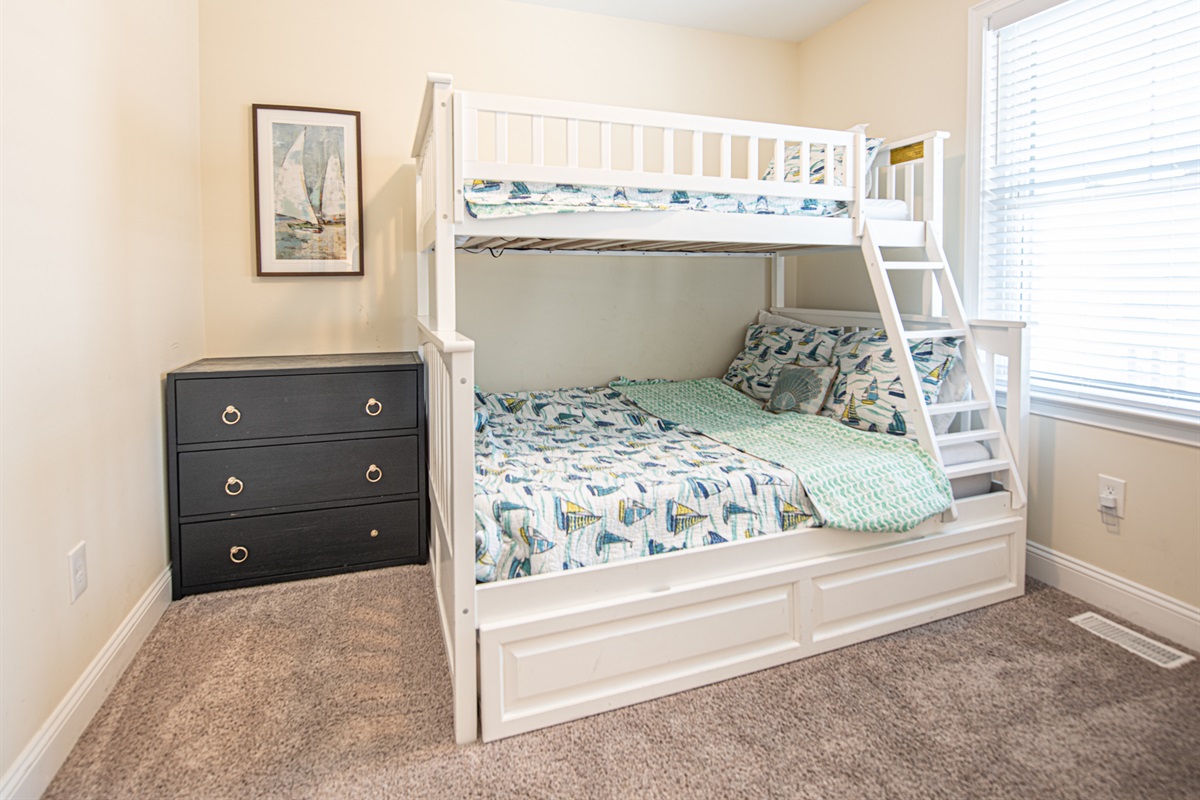BR 4 - Bunk (twin/full/twin trundle - sleeps 4)