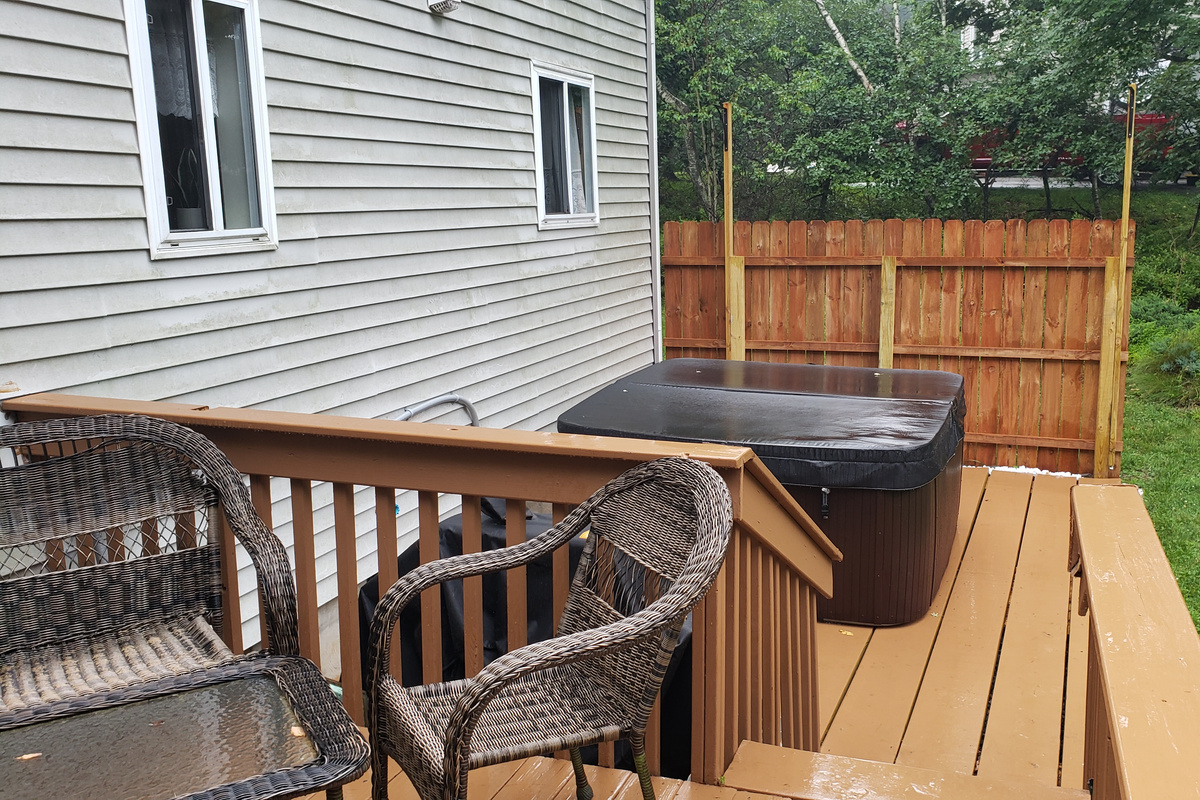 Easy access from deck to hot tub area.