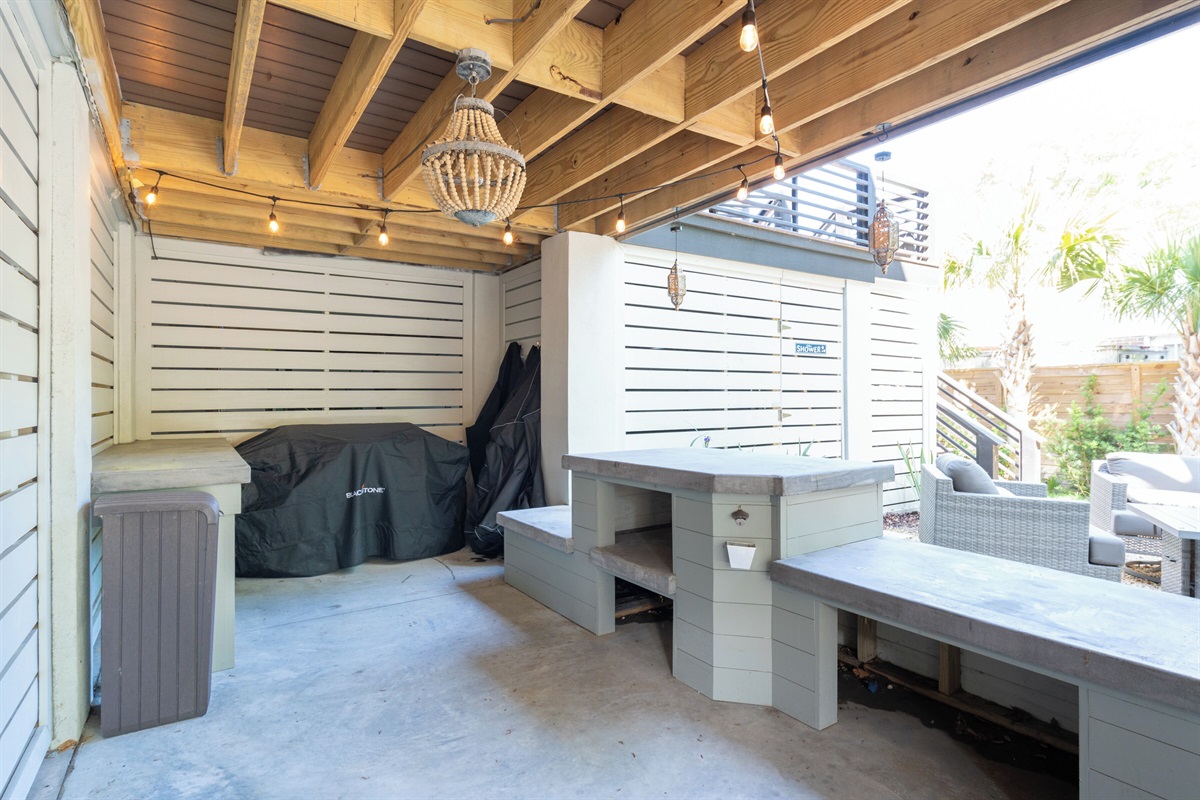 Outdoor prep, grilling, and serving area