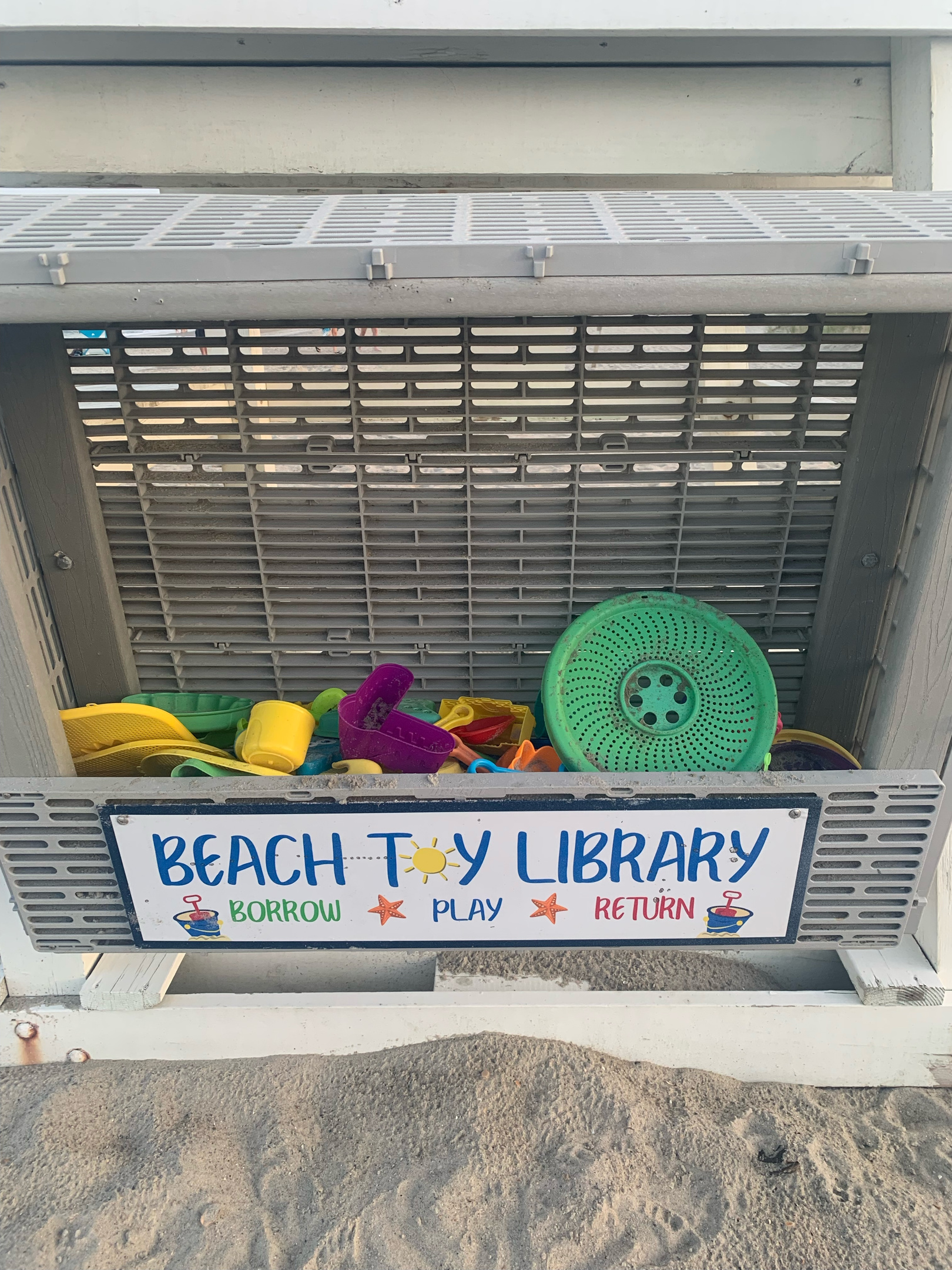 CB Lifeguard Station 21, Beach Toy Library