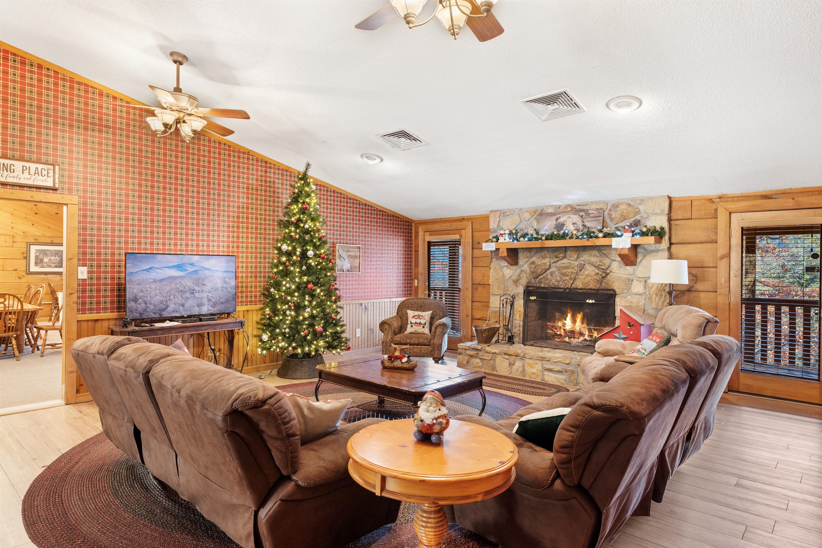 Christmas at the Lodge!