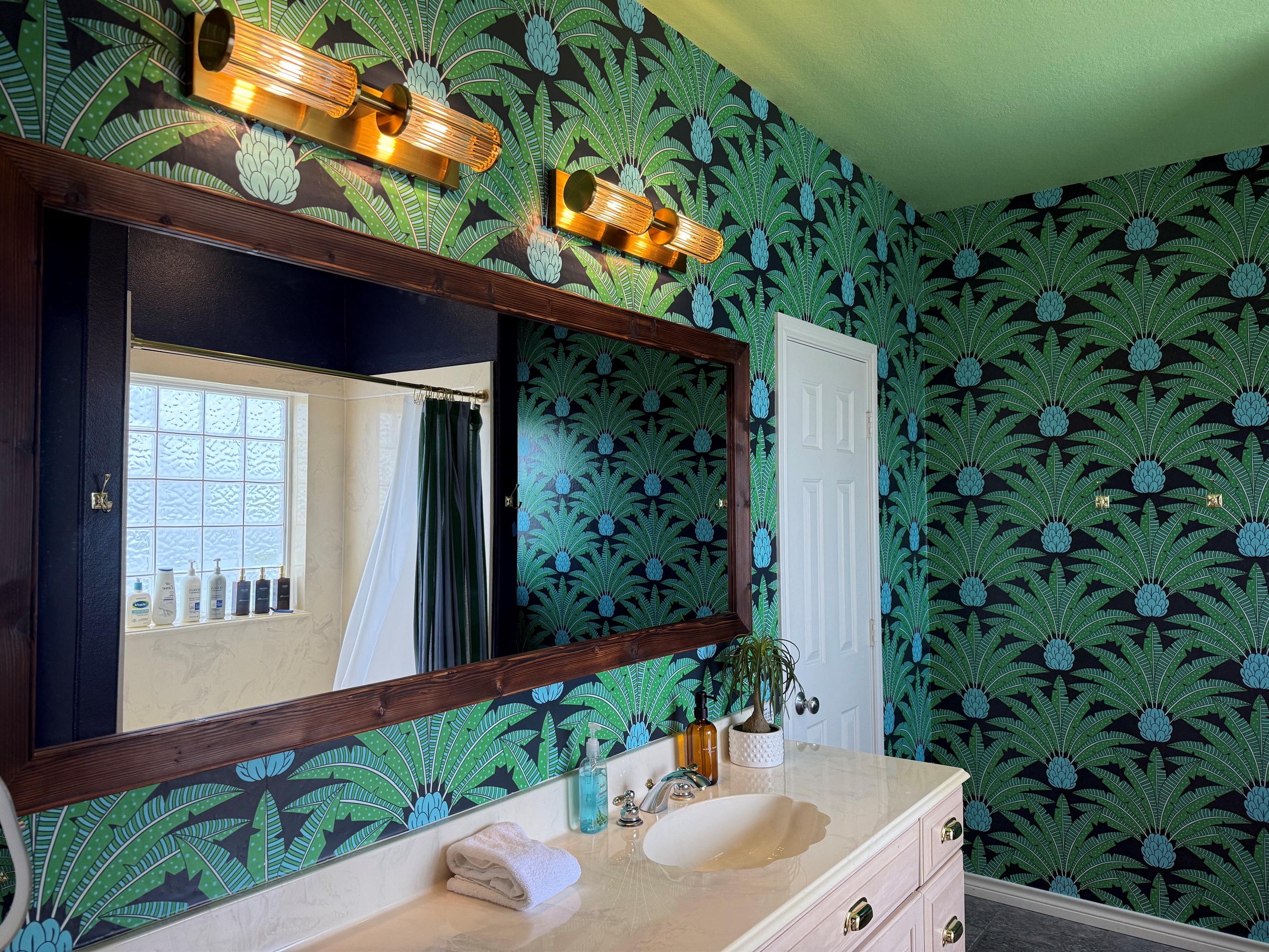 The Seafarer Primary Bathroom is complete with large vanity and shower tub combination. 