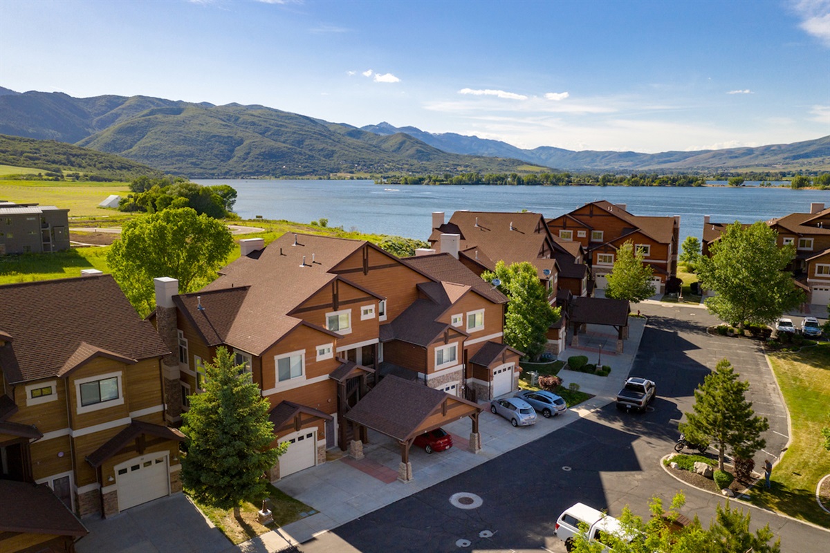 Nestled along the shores of Pineview Reservoir, Lakeside Village offers breathtaking views, peaceful surroundings, and easy access to year-round adventure.